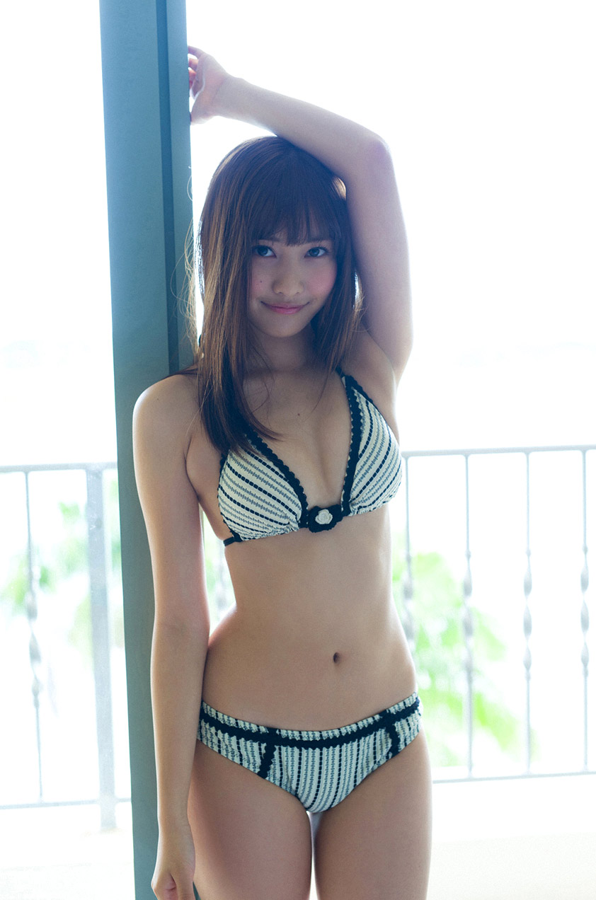 hinako-sano-t3.jpg